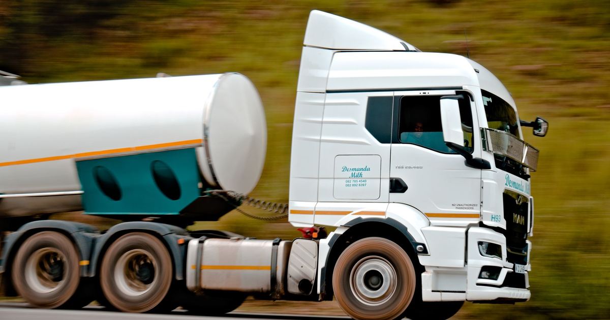 Vận tải nội địa hàng nguy hiểm: Từ nhà máy đến sân bay và cảng biển – Những lưu ý sống còn
